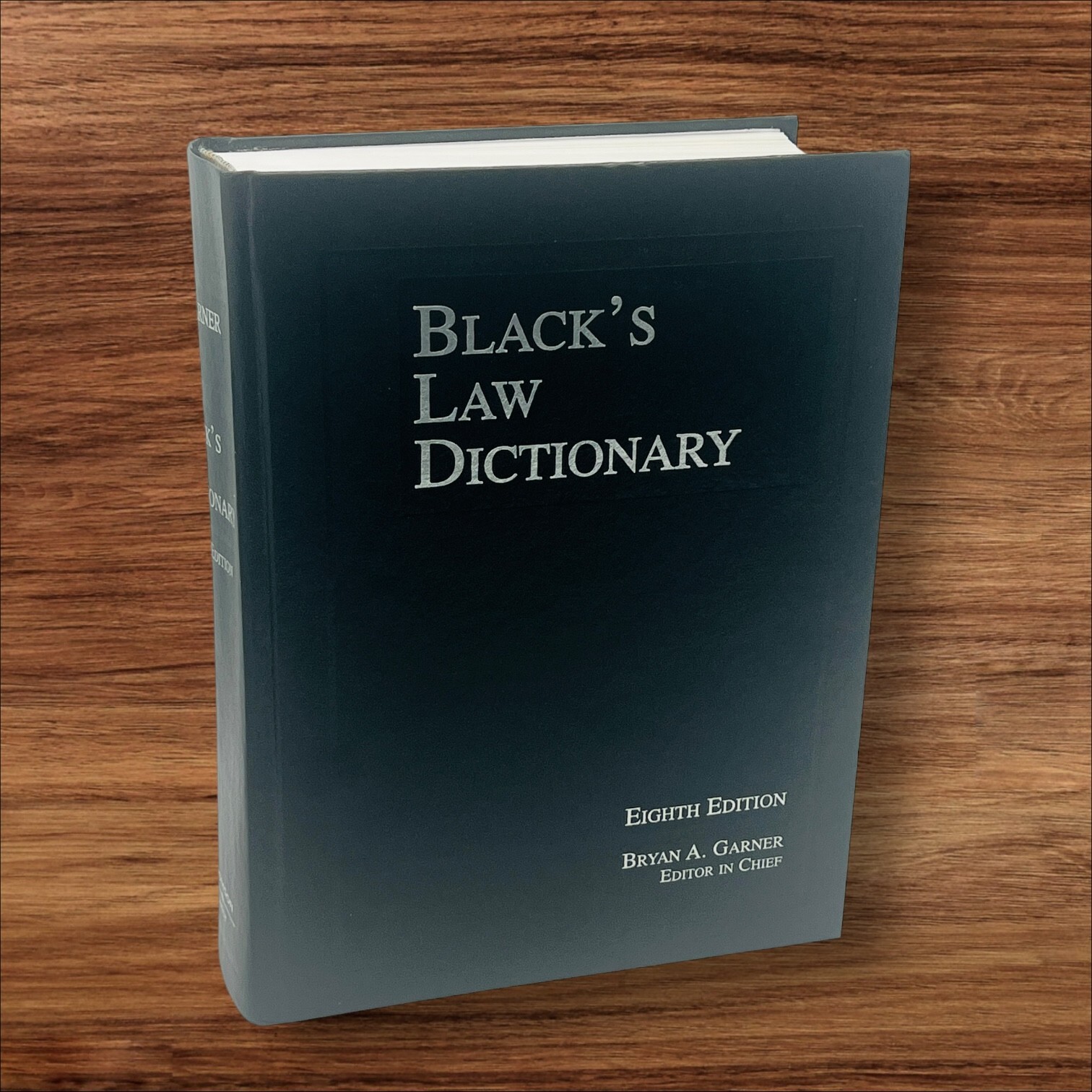 Black’s Law Dictionary (Eighth 8th Edition) 2004 Hardcover~~Bryan Garner