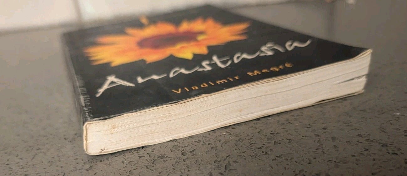 Anastasia The Ringing Cedars Series Book 1 Vladimir Megre PB **SEE PHOTOS**
