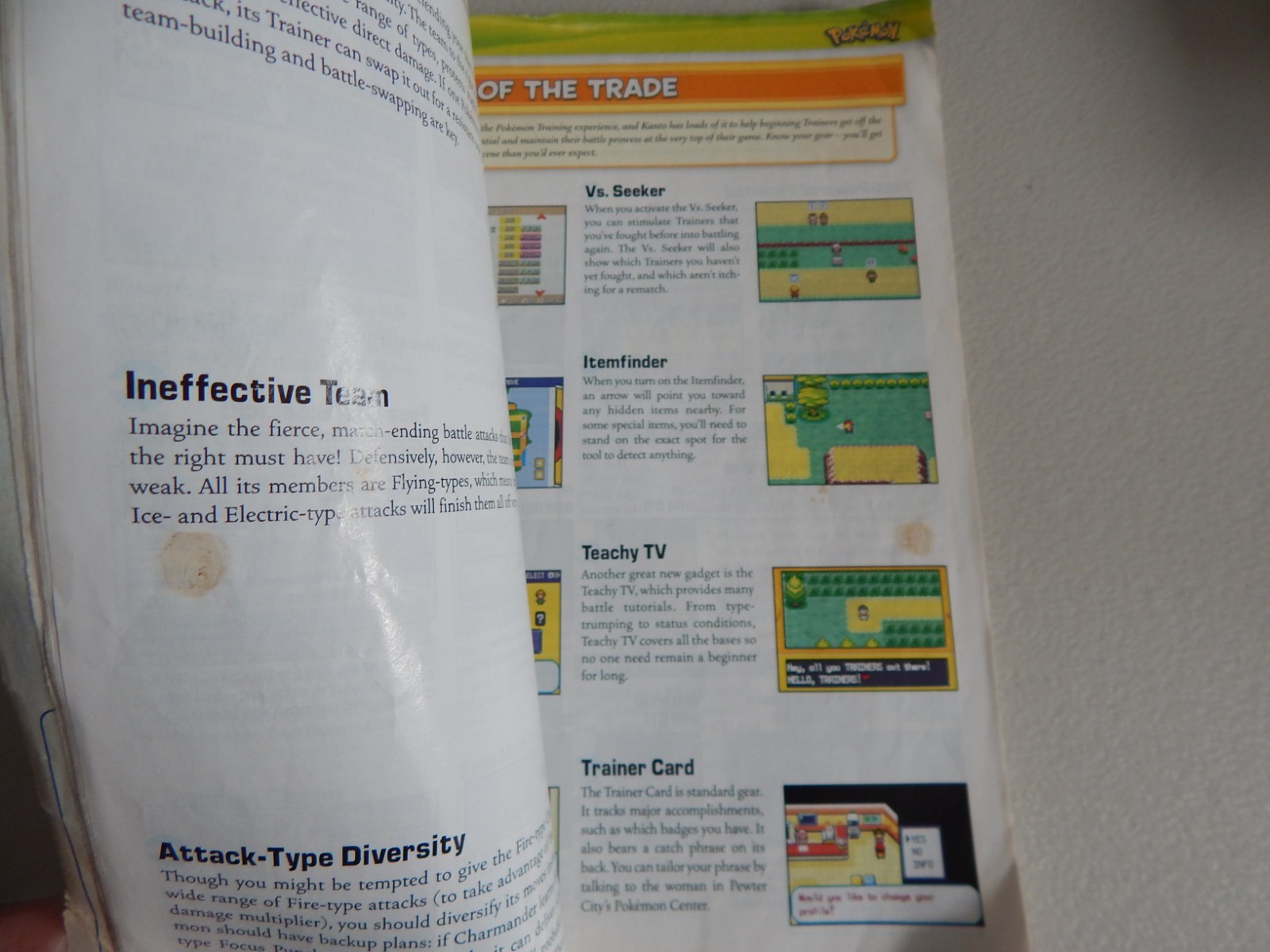 Official Nintendo POKEMON FireRed LeafGreen Strategy Guide GBA with COMBAT CHART