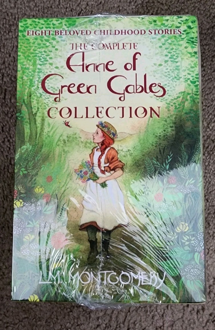 Anne of Green Gables The Complete Collection 8 Books Box (paperback) Sealed