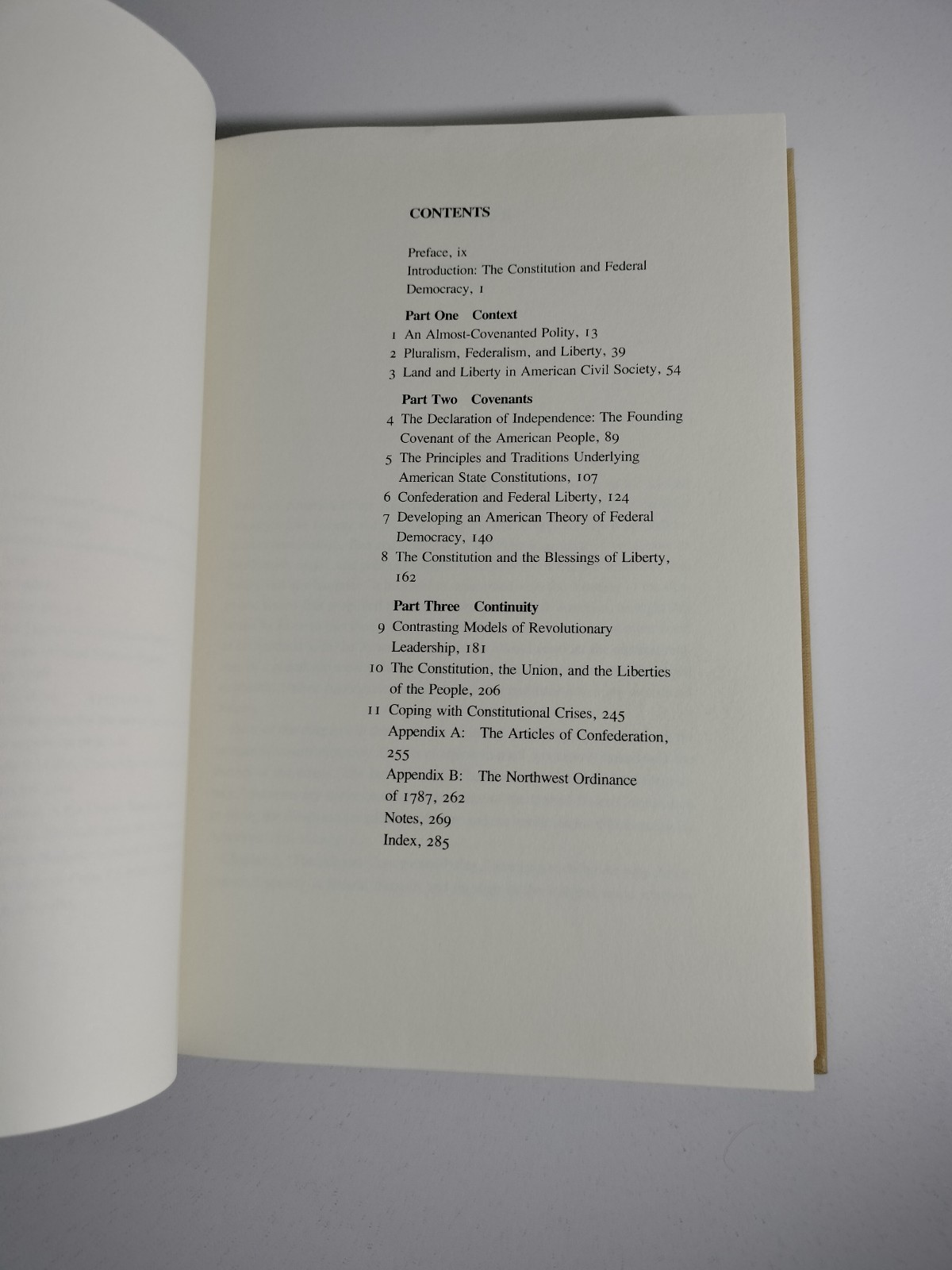 THE AMERICAN CONSTITUTIONAL TRADITION essays By D. J. Elazar – 1988 1st Edition