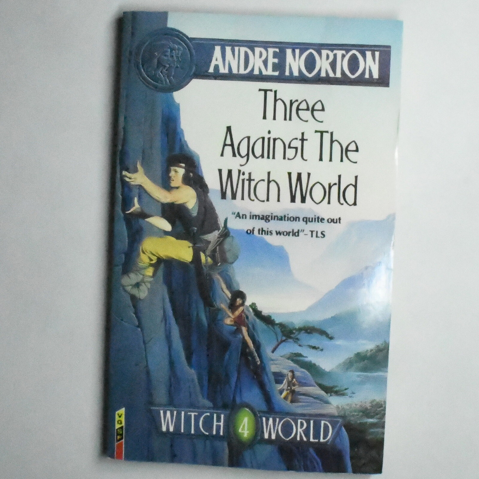 Three Against the Witch World #4 1987 Andre Norton First VGSF Edition