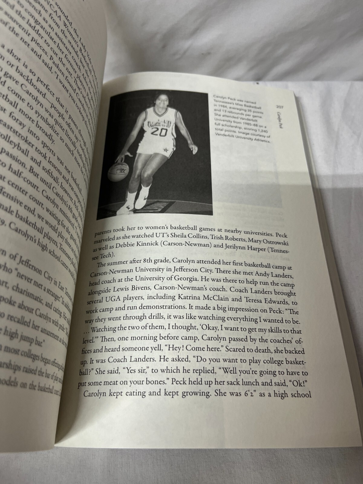 Title IX, Pat Summitt, and Tennessee’s Trailblazers : 50 Years, 50 Stories by…